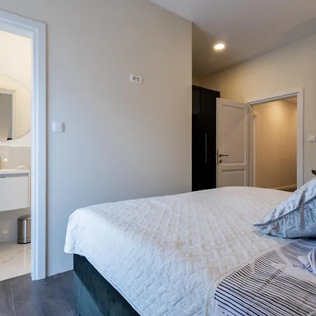 Korina Appartement *